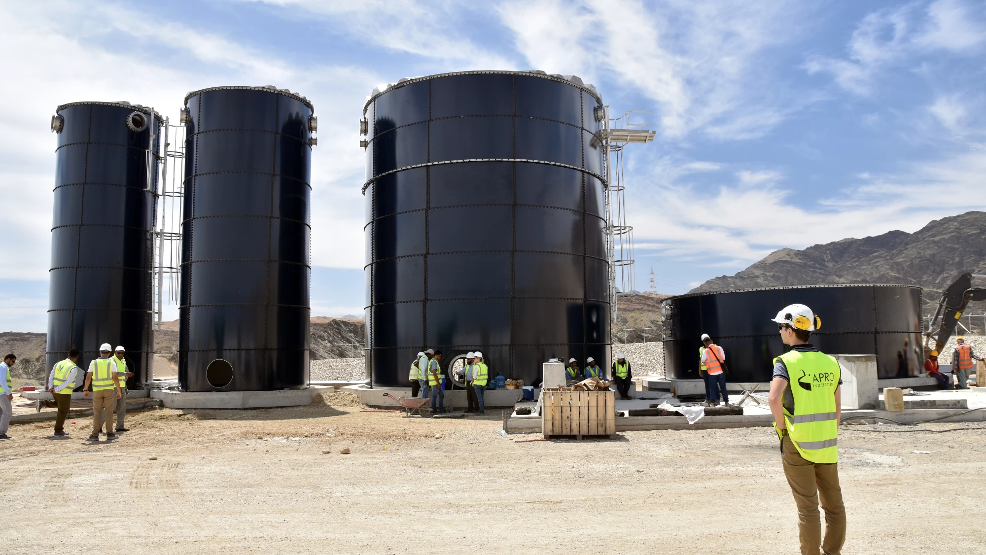 Réservoirs cylindriques pour le stockage et le traitement des lixiviats