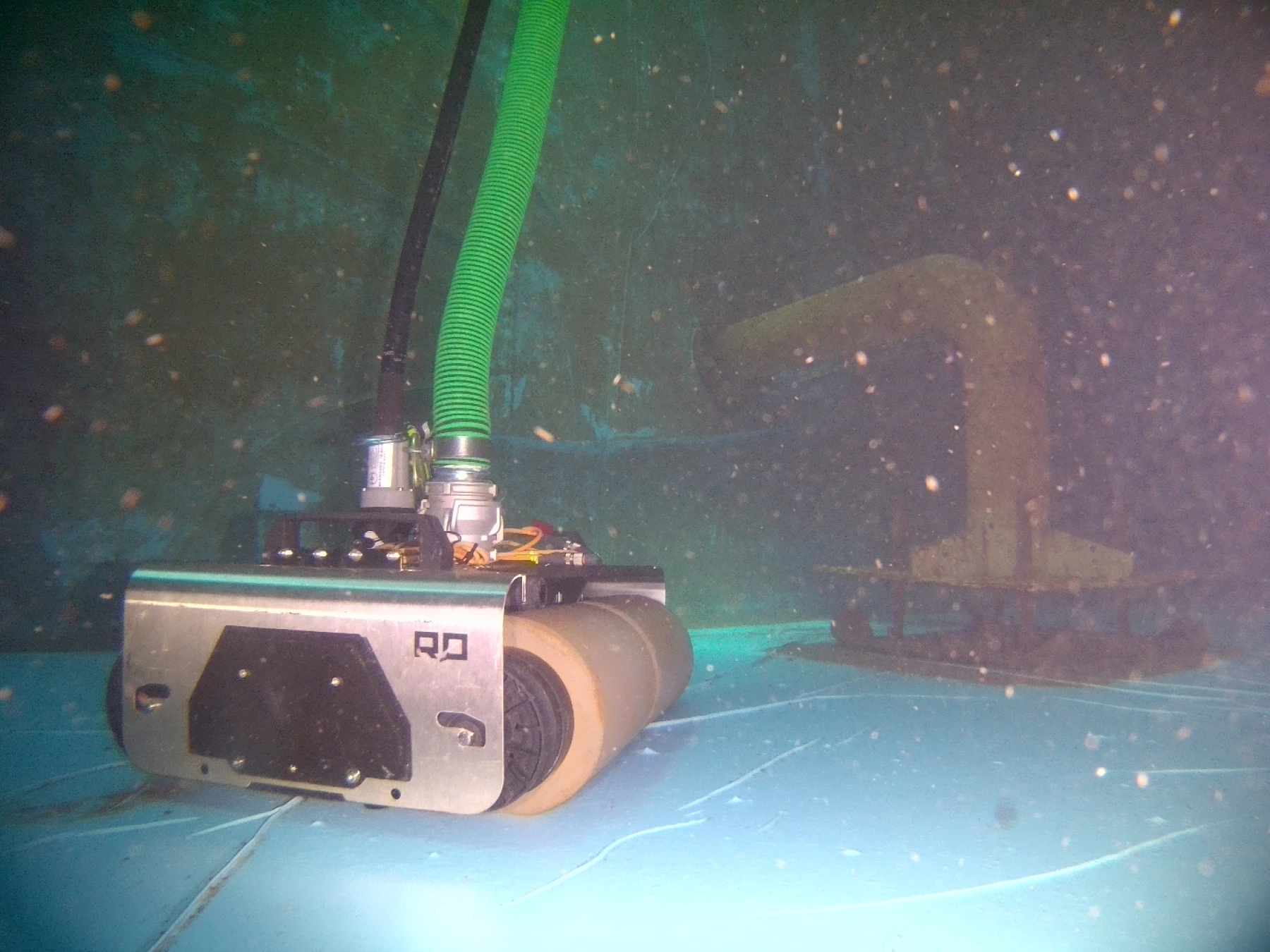 Nettoyage réservoir incendie par ROV