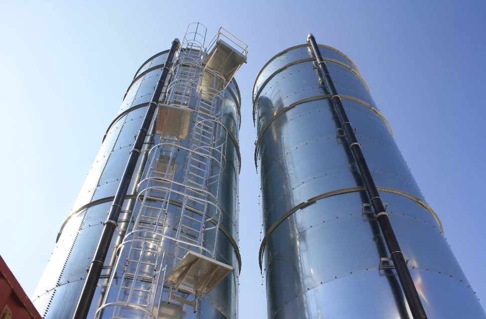 reservoir-eau-acier-galvanise-vs-inox