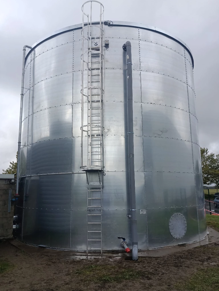 Réservoir incendie sprinkler boulonné