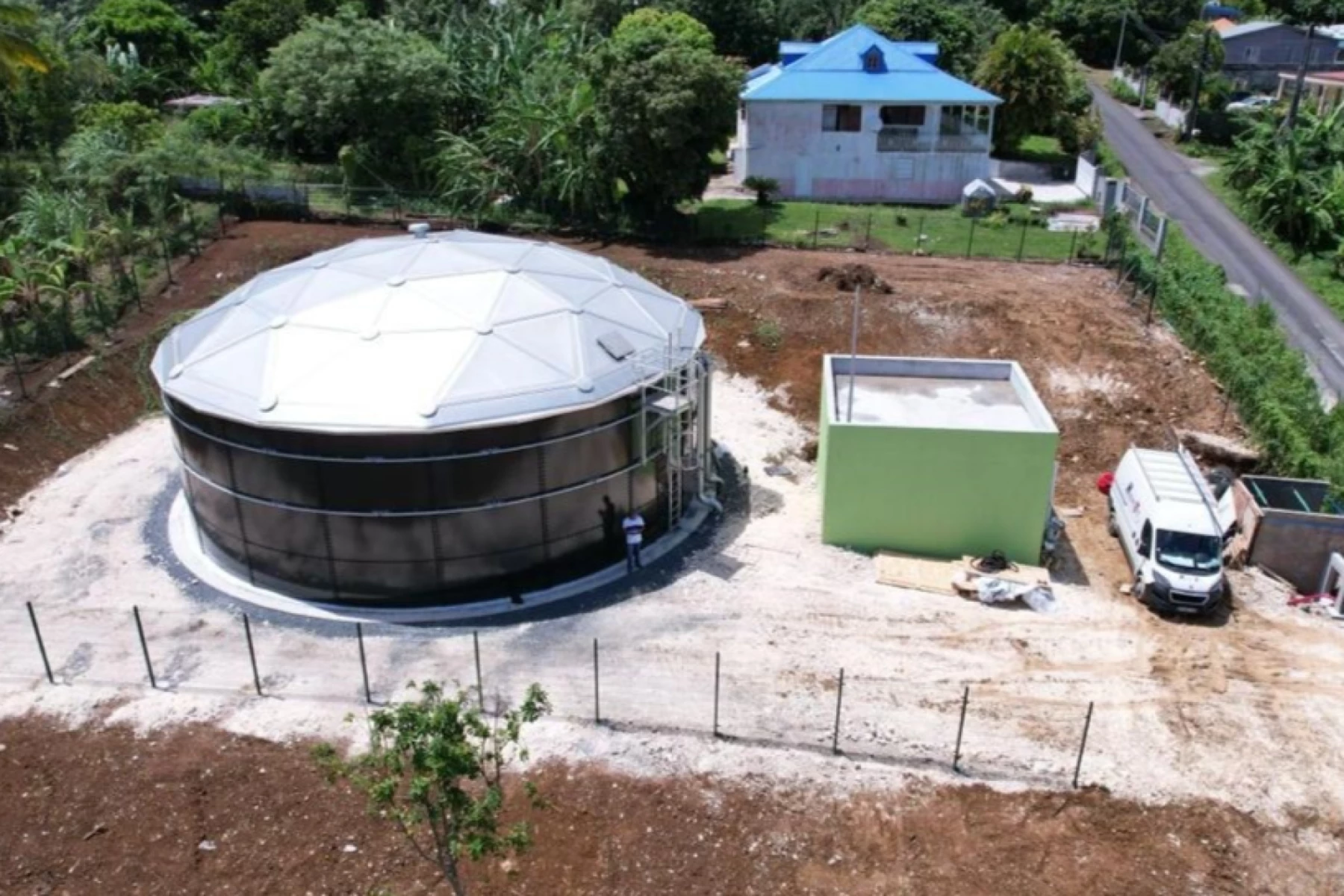 Réservoir eau potable et alimentaire