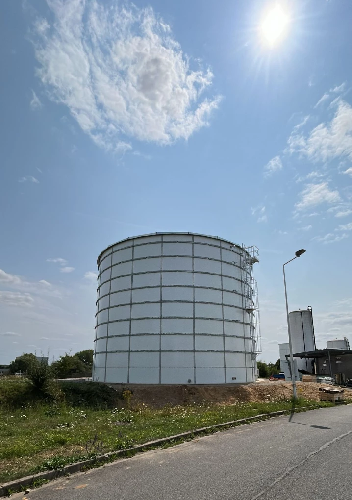Cuve en époxi destinée au stockage des eaux traitées à Caudry, France