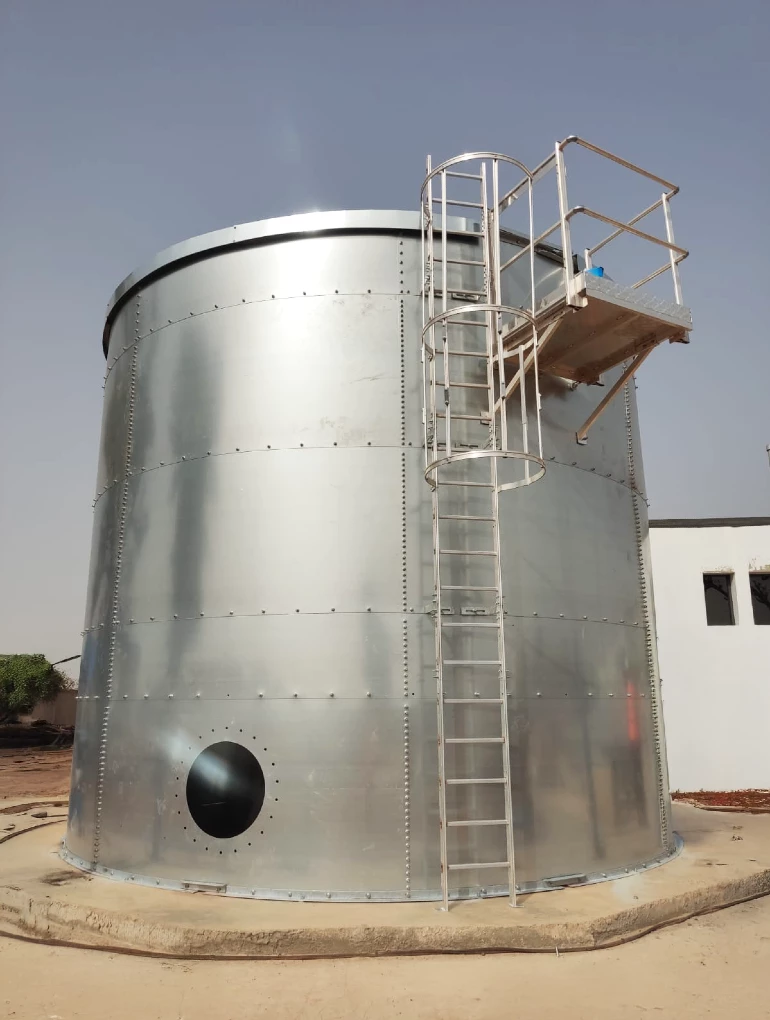 Réservoirs de stockage d’eau brute et d’eau traitée au Sénégal